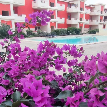 Sal Service Red Moradias Residence With Pool Santa Maria Bagian luar foto