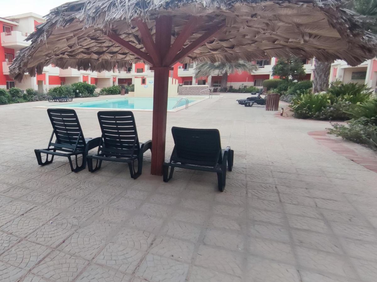 Sal Service Red Moradias Residence With Pool Santa Maria Bagian luar foto