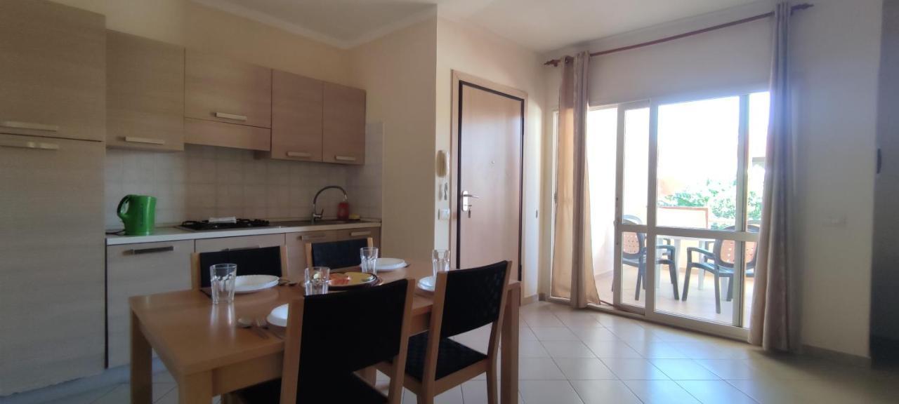 Sal Service Red Moradias Residence With Pool Santa Maria Bagian luar foto