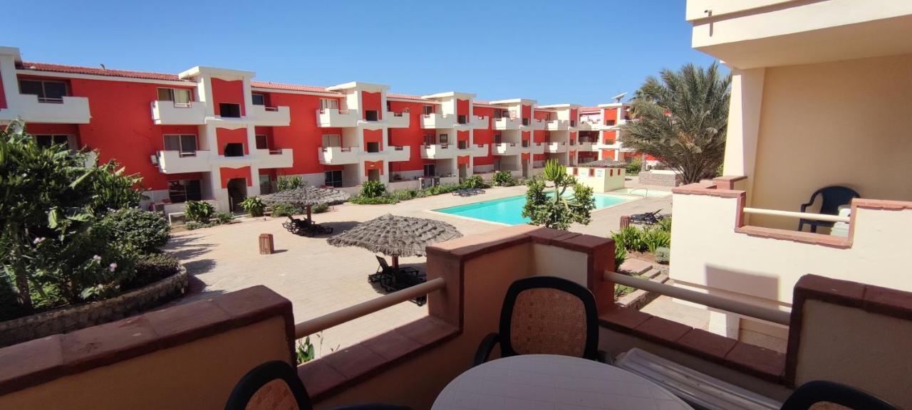 Sal Service Red Moradias Residence With Pool Santa Maria Bagian luar foto