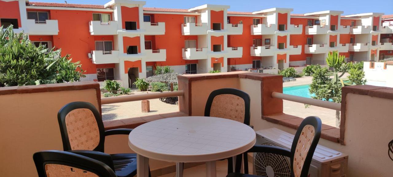 Sal Service Red Moradias Residence With Pool Santa Maria Bagian luar foto